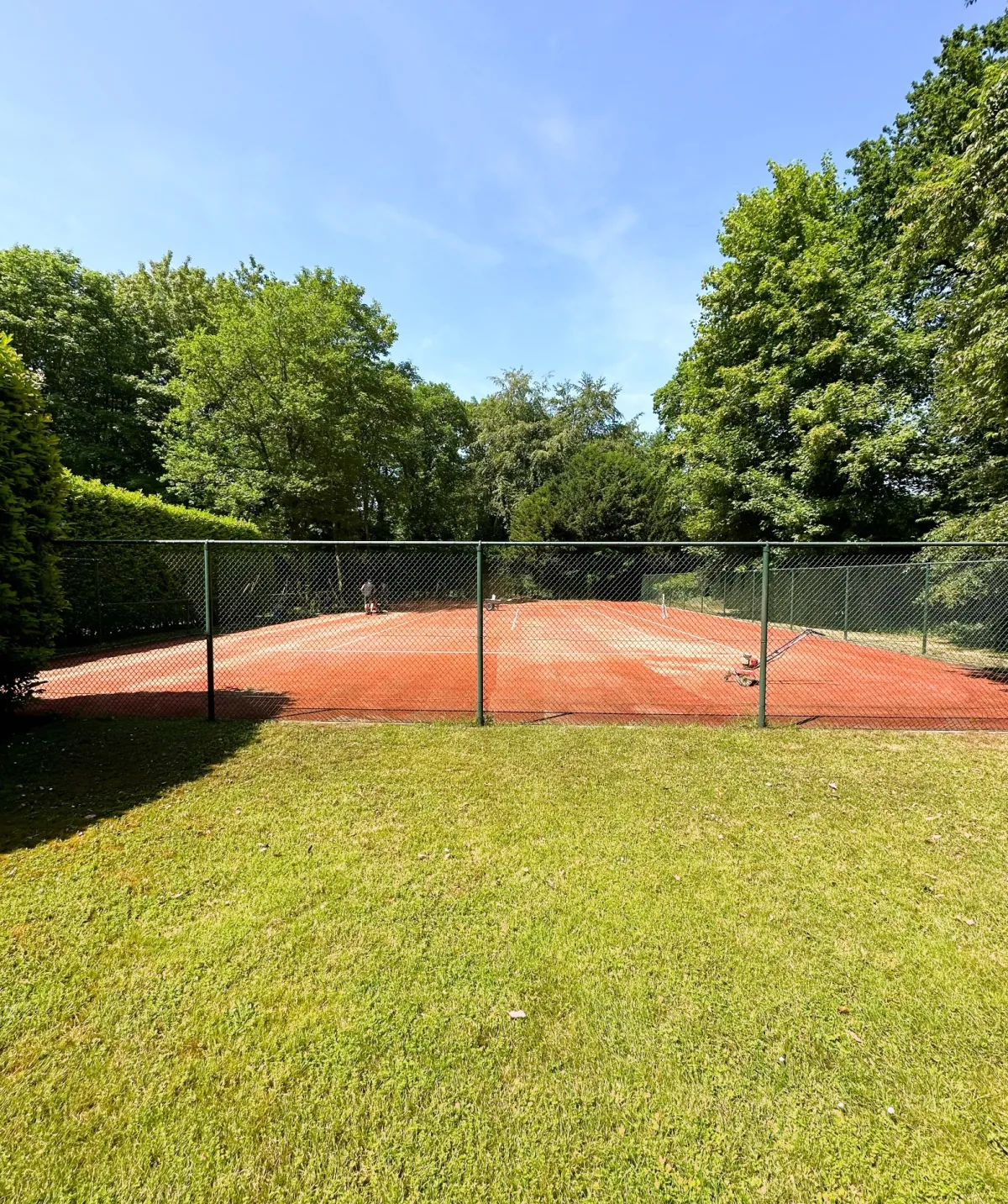 2023 Tennisbaan is Klaar Voor Actie